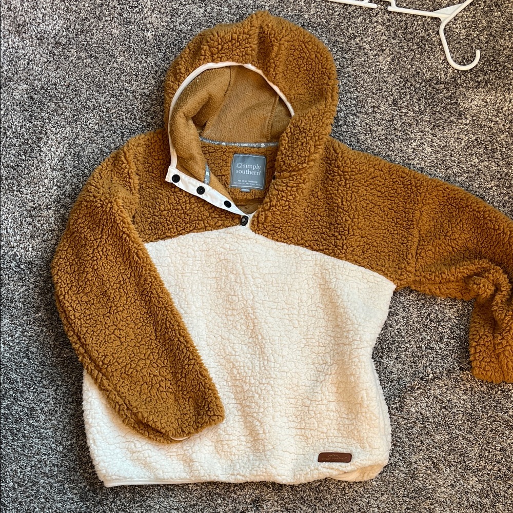 Simply southern Sherpa pullover